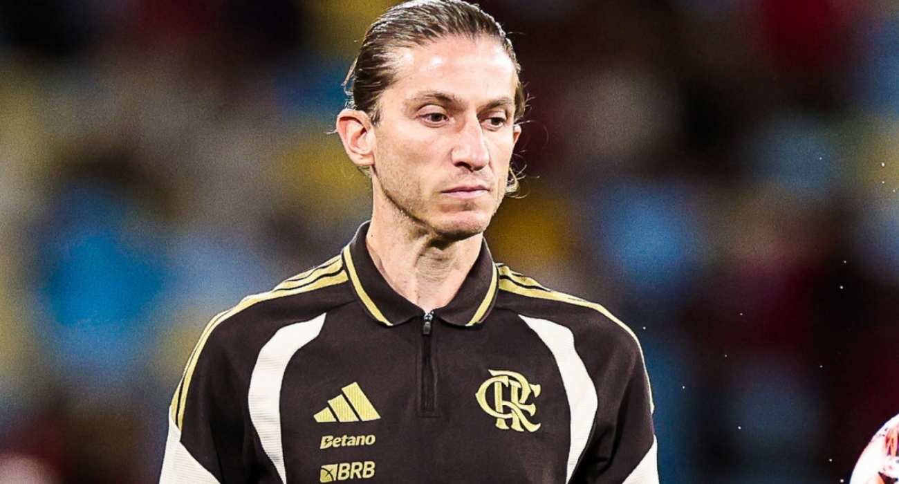 Filipe Luís concede entrevista após goleada no Maracanã