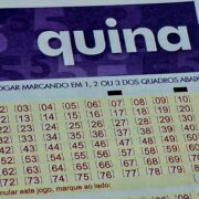 Volantes da Quina, cujo concurso 6968 acontece nesta quinta-feira, 05/03: números sorteados formam resultado enquanto apostadores ficam na torcida pelo prêmio | Enzo Carvalho