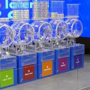 Resultado da Quina 6969 desta Sexta-Feira durante sorteio das Loterias Caixa no Espaço da Sorte