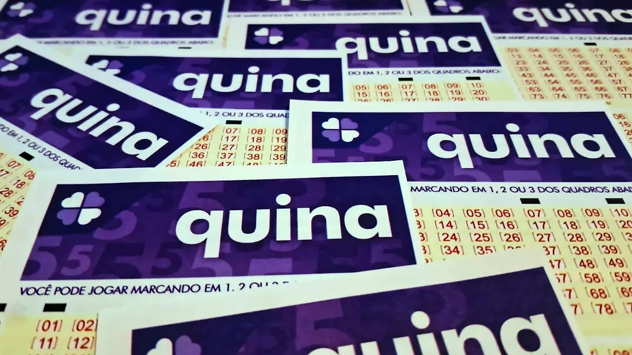Concurso 6988 da Quina, com resultado das duas extrações e dos números sorteados neste sábado, 28/03. Prêmios de todas as faixas de acerto: 5, 4, 3 e 2 dezenas, análise econômica do concurso, arrecadação e pagamento de prêmios