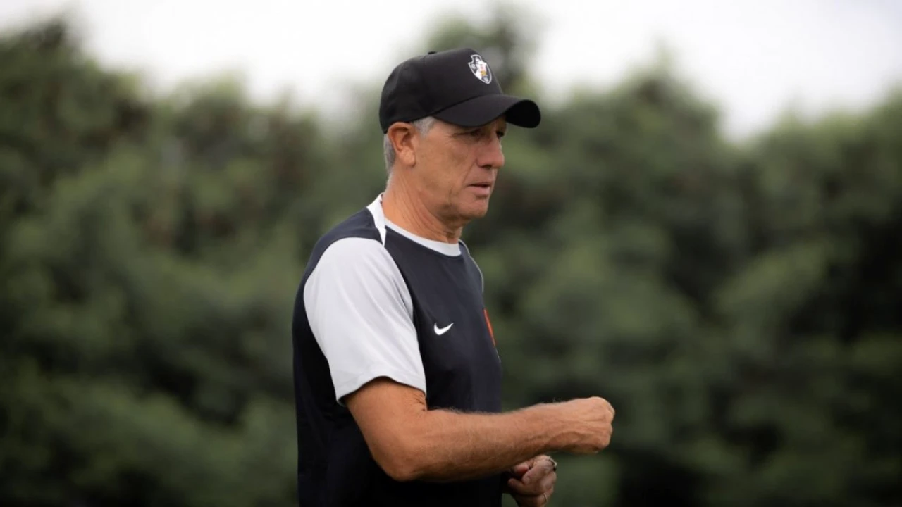 Jogadores do Vasco em treino antes de jogo da Sul-Americana Jogadores do Vasco em treino antes de jogo da Sul-Americana