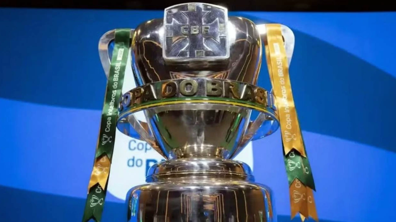 Troféu da Copa do Brasil em evento da CBF