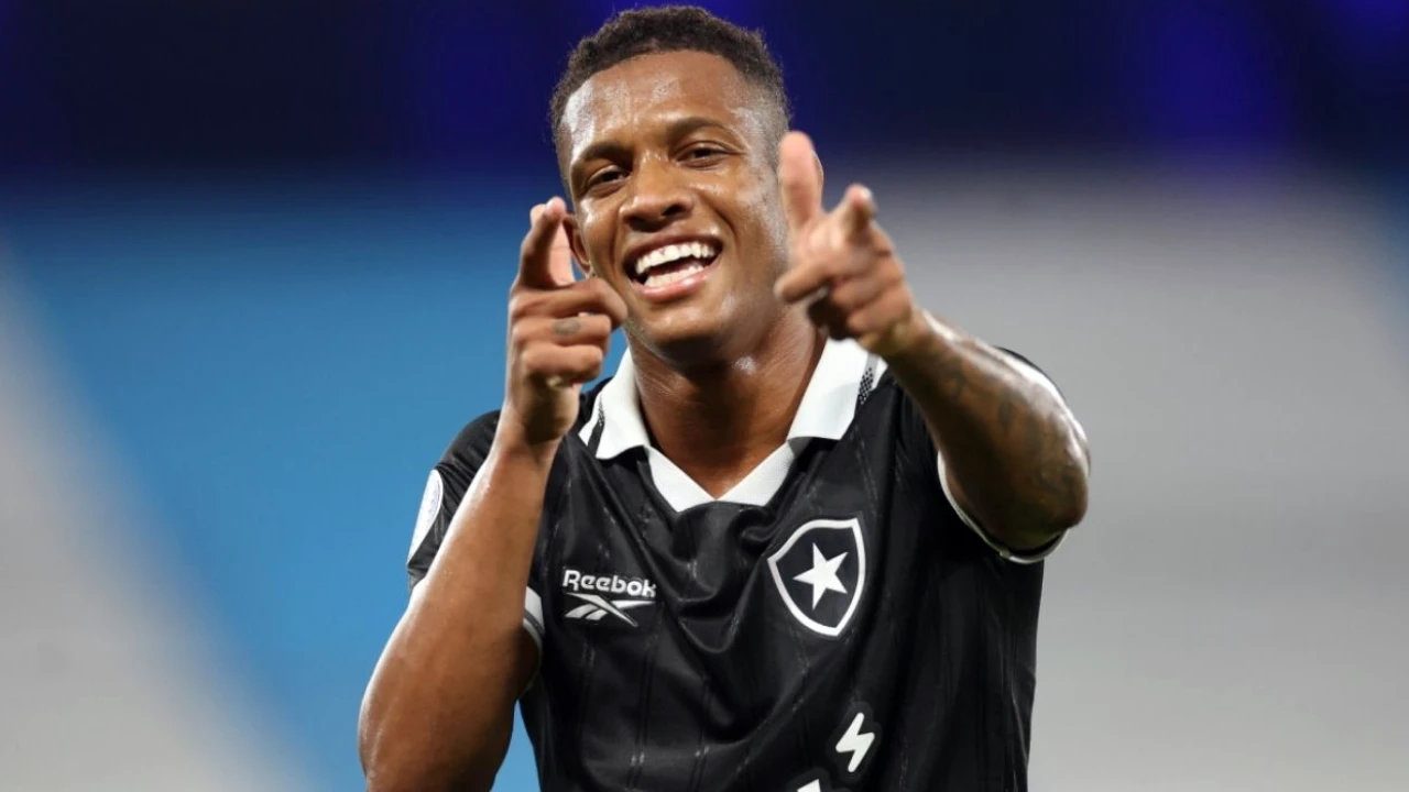 Jogadores do Botafogo comemoram vitória de virada contra o Racing Jogadores do Botafogo comemoram vitória de virada contra o Racing