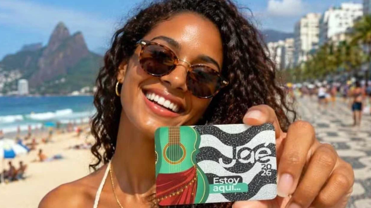 Cartão Jaé da Shakira à venda em estação de metrô no Rio