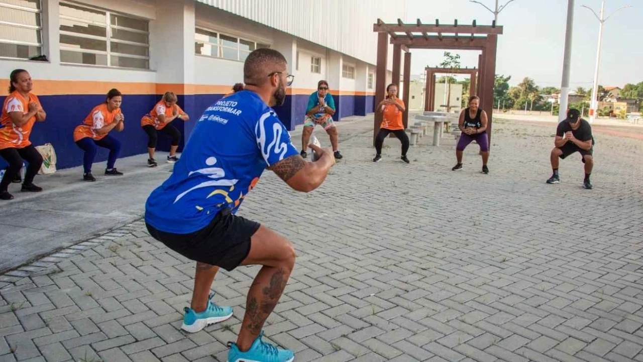 Aula de circuito funcional ao ar livre em Itaboraí