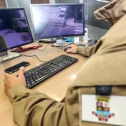 Centro Integrado de Segurança Pública de Niterói durante operação de monitoramento da cidade