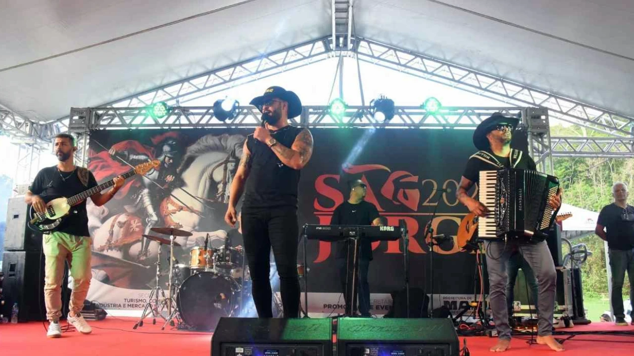 Festa de São Jorge com shows e cavalgada em Maricá