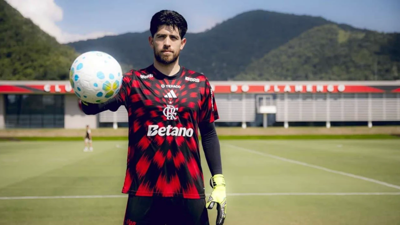 Fábio e Rossi durante clássico entre Fluminense e Flamengo