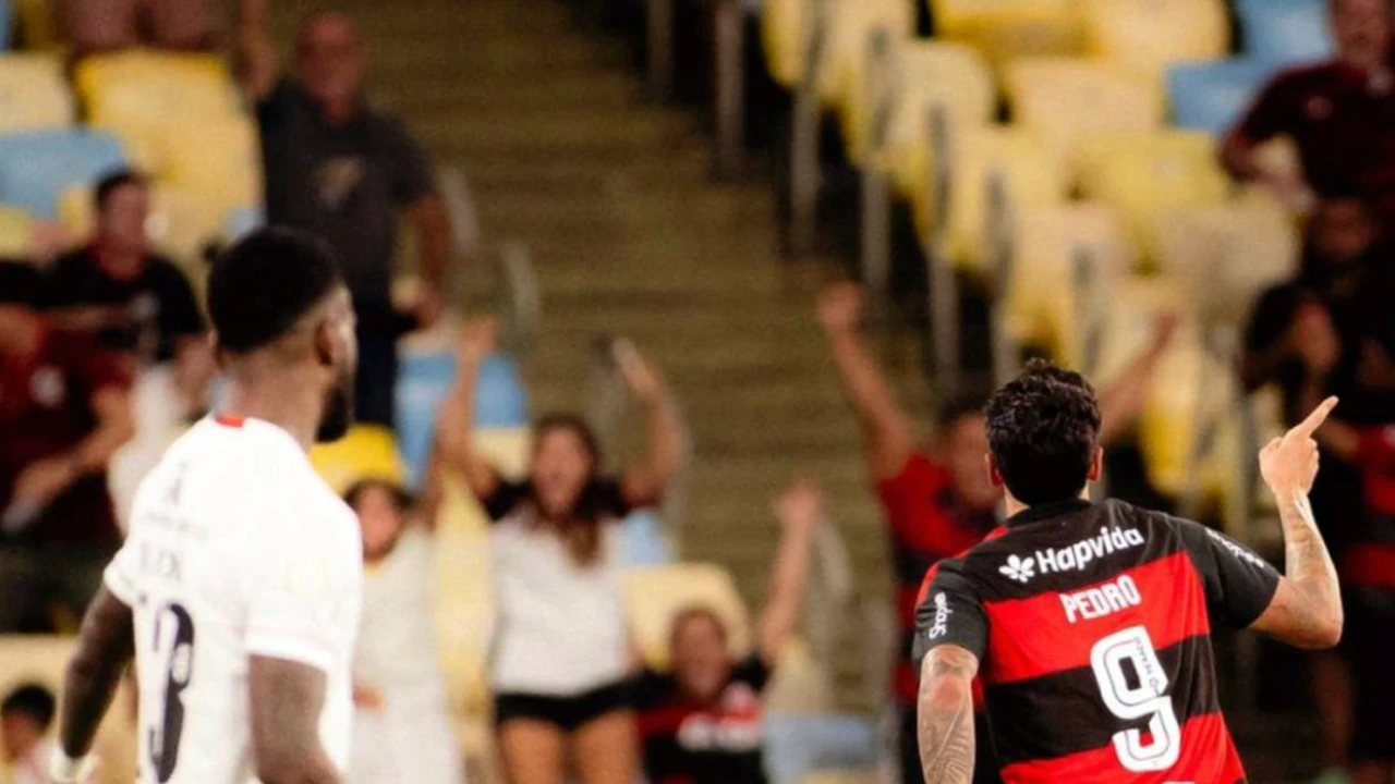 Pedro comemora gol do Flamengo contra o Vitória Pedro comemora gol do Flamengo contra o Vitória