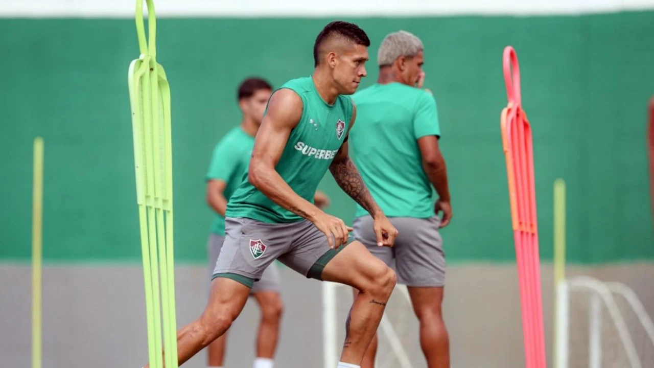Julián Millán em treino pelo Fluminense antes da estreia