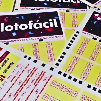 Concurso 3665 da Lotofácil, com resultado dos números sorteados neste sábado, 18/04. Prêmios de todas as faixas de acerto, total de apostas realizadas, ganhadoras e perdedoras, com detalhes especiais. Além disso, análise econômica, financeira e lotérica da extração, arrecadação e pagamento de prêmios, bem como a destinação pública do dinheiro do saldo residual 