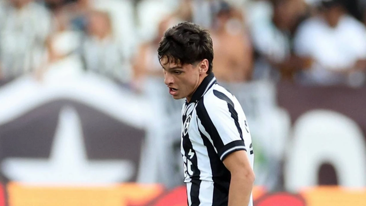 Montoro em ação pelo Botafogo contra a Chapecoense