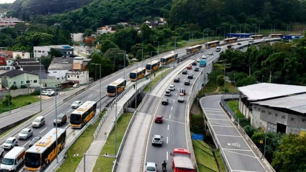 Praça de pedágio da Transolímpica no Rio de Janeiro