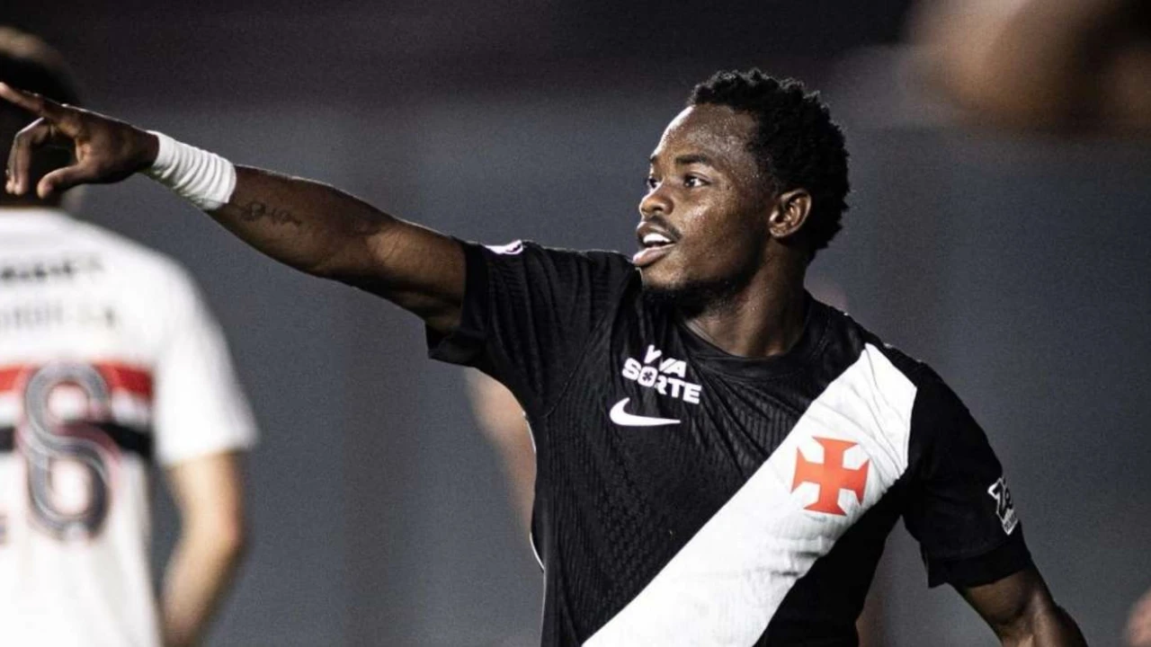 Jogadores do Vasco comemoram gol da virada contra o São Paulo