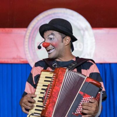 Palhaço_Mixuruca_faz_apresentação_em_São_Gonçalo_e_em_Niterói(Valdeir_Góis).webp