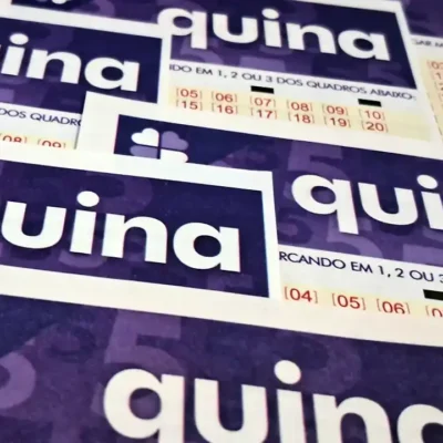 Concurso 7018 da Quina, com resultado dos números sorteados nesta quarta-feira, 06/05, bem como prêmios de todas as faixas de acerto, total de apostas realizadas, ganhadoras e perdedoras, com detalhes especiais. Além disso, análise econômica, financeira e lotérica da extração, arrecadação e pagamento de prêmios, bem como a destinação pública do dinheiro do saldo residual.