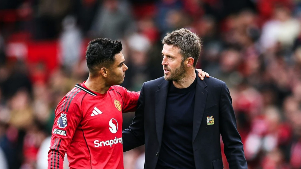 Casemiro durante partida do Manchester United
