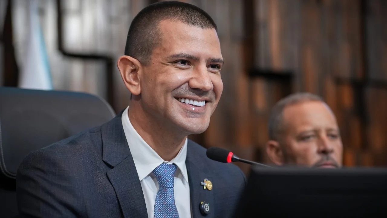 Cidadão Maricaense para Douglas Ruas será entregue em sessão solene no aniversário de Maricá