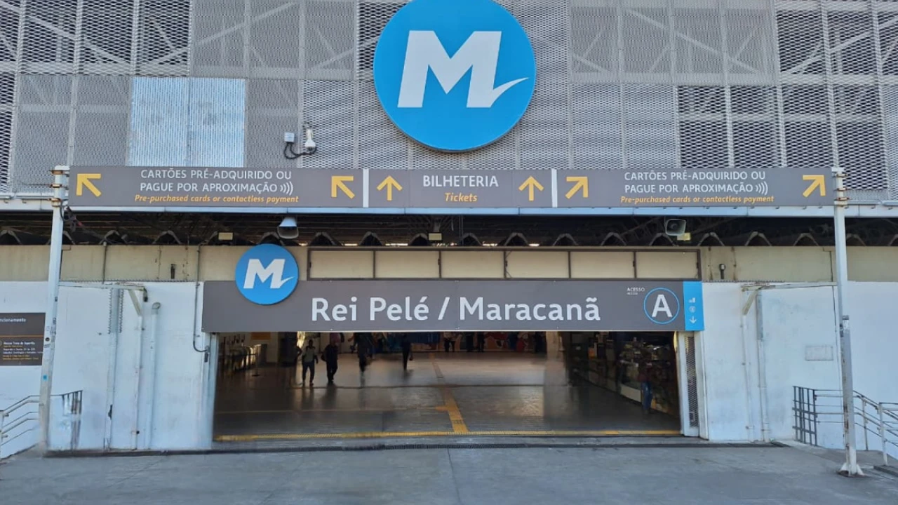 Estação Rei Pelé/Maracanã ganha nova sinalização no metrô do Rio Estação Rei Pelé/Maracanã ganha nova sinalização no metrô do Rio