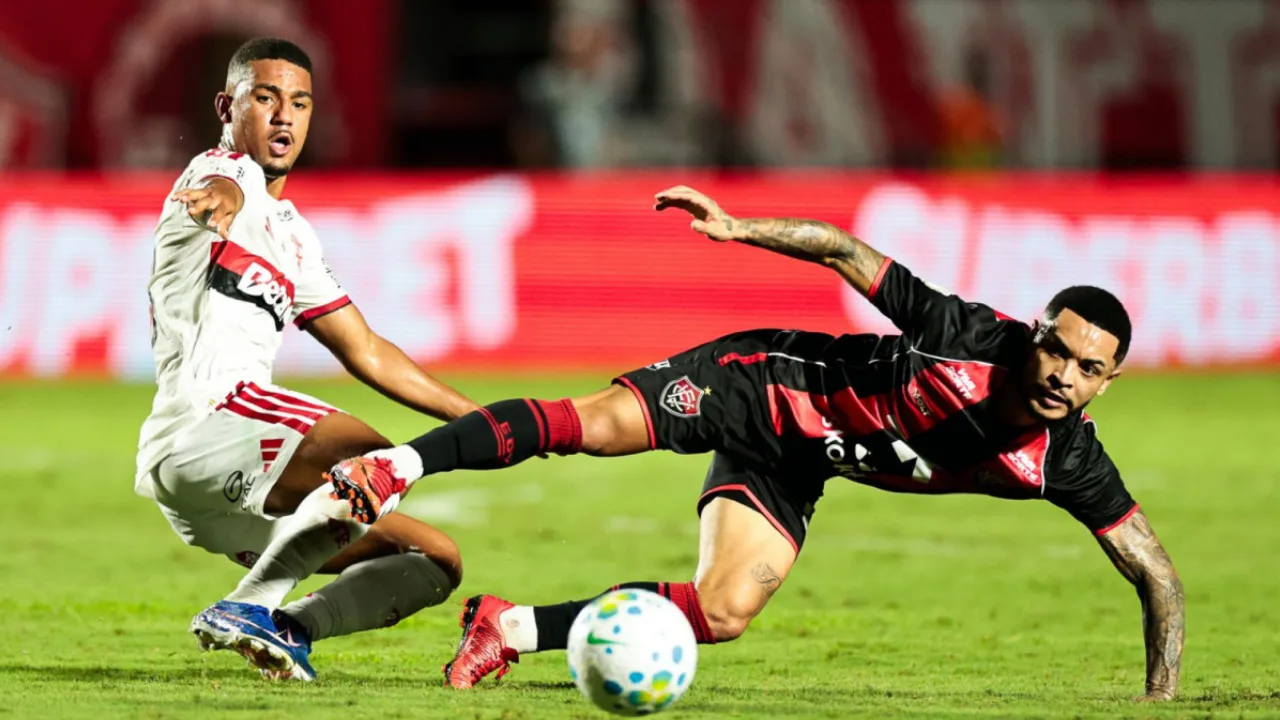 Flamengo eliminado da Copa do Brasil após derrota para o Vitória no Barradão