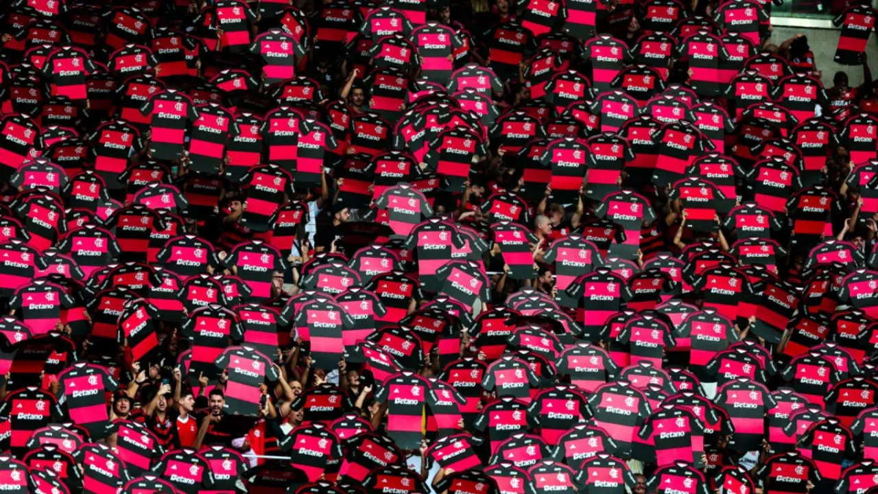 Flamengo x Palmeiras no Maracanã terá ingressos esgotados pela 17ª rodada do Brasileirão
