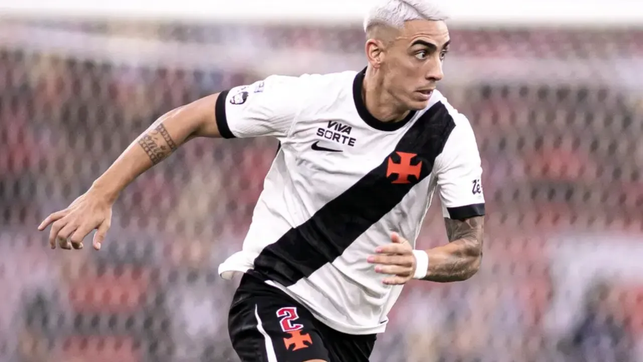 Paulo Henrique e Puma Rodríguez durante treino do Vasco antes de jogo contra o Atlético-MG