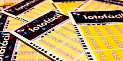 Concurso 3678 da Lotofácil, com resultado dos números sorteados nesta quarta-feira, 06/05, bem como prêmios de todas as faixas de acerto, total de apostas realizadas, ganhadoras e perdedoras, com detalhes especiais. Além disso, análise econômica, financeira e lotérica da extração, arrecadação e pagamento de prêmios, bem como a destinação pública do dinheiro do saldo residual.