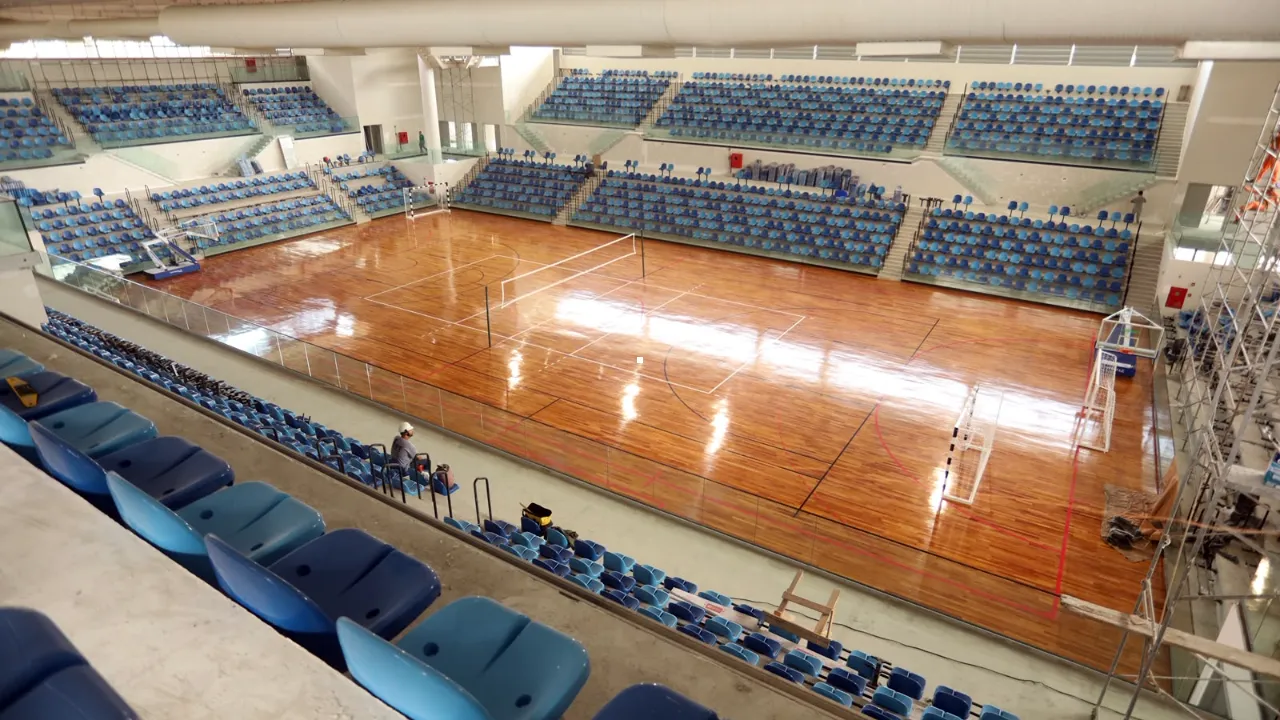 Rodrigo Neves vistoria obras finais da Arena Niterói antes da inauguração em junho Rodrigo Neves vistoria obras finais da Arena Niterói antes da inauguração em junho
