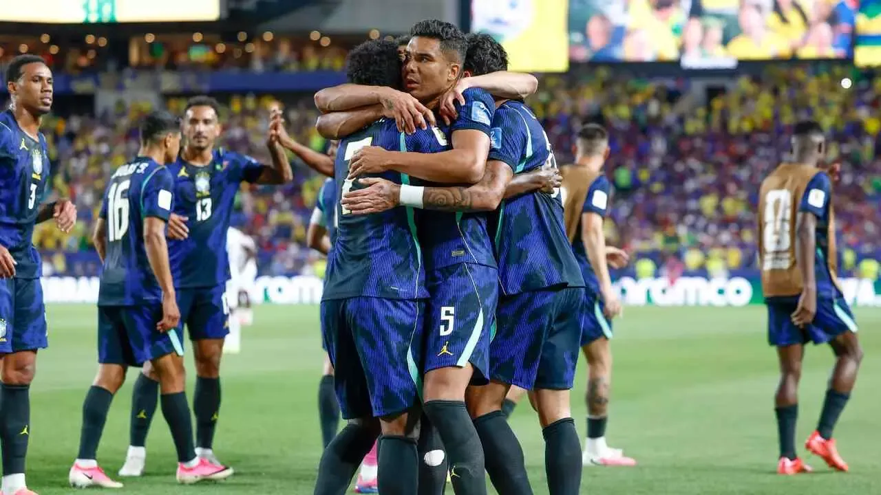 Neymar treina com a Seleção Brasileira antes de Escócia x Brasil pela Copa do Mundo 2026