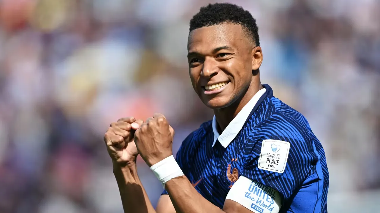 Mbappé comemora gol na vitória da França sobre Senegal pela Copa do Mundo 2026