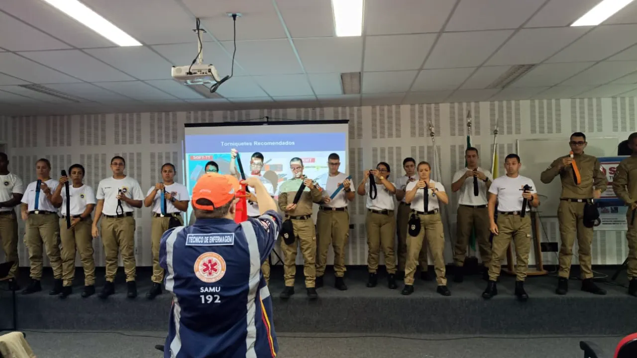 Guardas municipais de Niterói participam de capacitação em primeiros socorros com equipe do SAMU