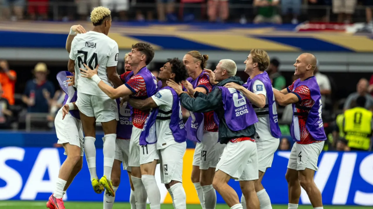 Erling Haaland comemora gol da Noruega contra a Costa do Marfim pela Copa do Mundo de 2026