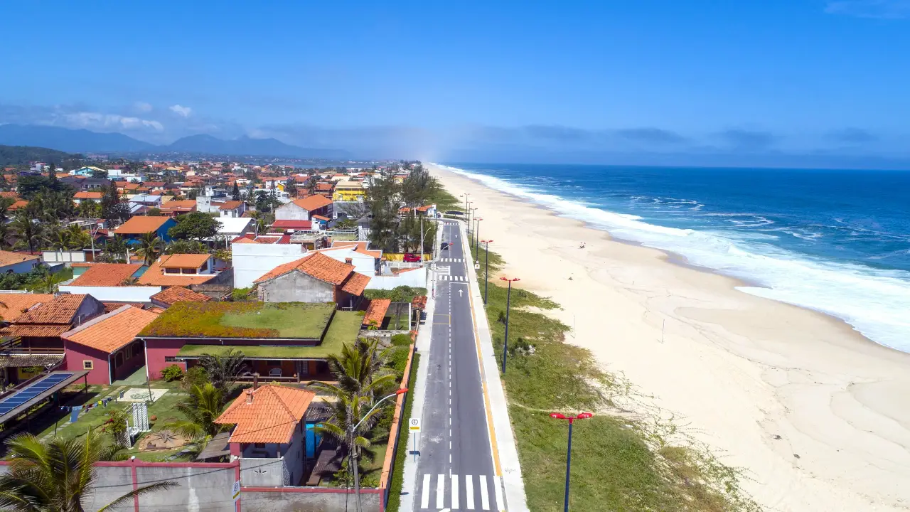 Trabalhadores atuam na primeira fase das obras de infraestrutura do projeto MARAEY em Maricá Trabalhadores atuam na primeira fase das obras de infraestrutura do projeto MARAEY em Maricá