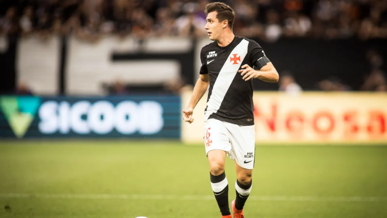 Jogadores do Vasco reunidos antes de partida em meio à reformulação do elenco para o segundo semestre