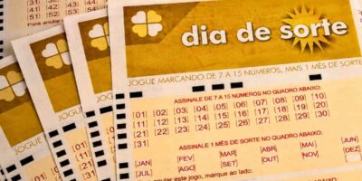 Volantes da Dia de Sorte, cuja reportagem indica o resultado do Concurso 1235 da modalidade, com seus números sorteados nesta quinta-feira, 02/07, bem como prêmios de todas as faixas de acerto. Soma do total de apostas realizadas, tal qual aquelas ganhadoras e perdedoras, com minúcias e explicação com detalhes especiais. Nesse sentido, realizamos análises de natureza econômica, financeira, lotérica e fiscal da extração, com fundamento nos valores de arrecadação e nas somas destinados ao pagamento dos prêmios. De igual forma, informamos a destinação pública do dinheiro referente ao saldo residual e o que é feito com o dinheiro da maior parte das pessoas que apostam estimuladas por seus sonhos, mas na realidade perdem, tal qual a maioria das vítimas da lógica lotérica dos jogos de azar.