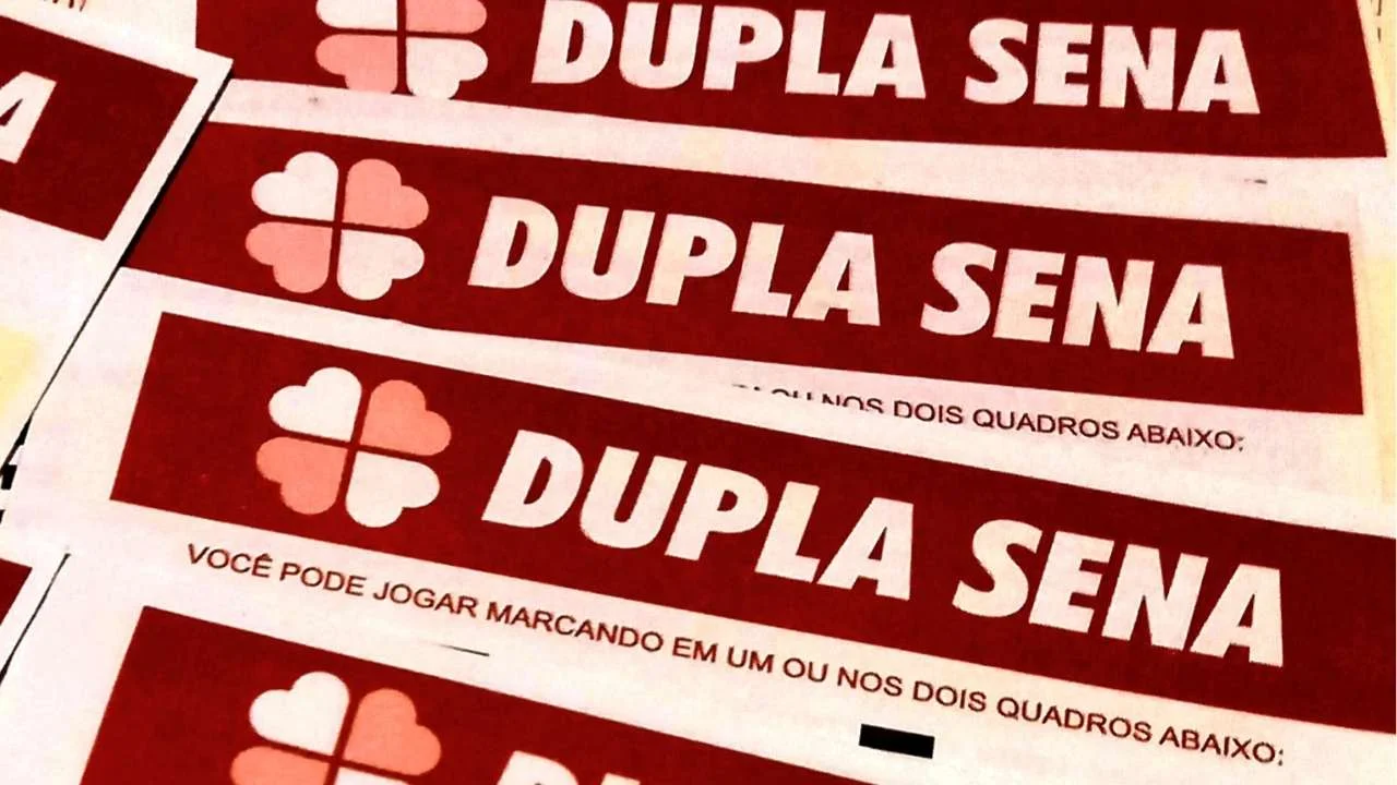 Concurso 2980 da Dupla Sena, com resultado dos números sorteados na quarta-feira, 08/07, bem como prêmios de todas as faixas de acerto. Soma do total de apostas realizadas, e análises econômicas, financeiras e lotéricas tanto sobre as ganhadoras quanto perdedoras, com base na arrecadação.