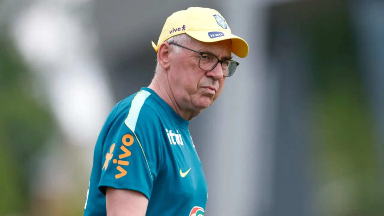 Abel Ferreira comanda o Palmeiras após ser escolhido por Carlo Ancelotti como seu técnico favorito no Brasileirão