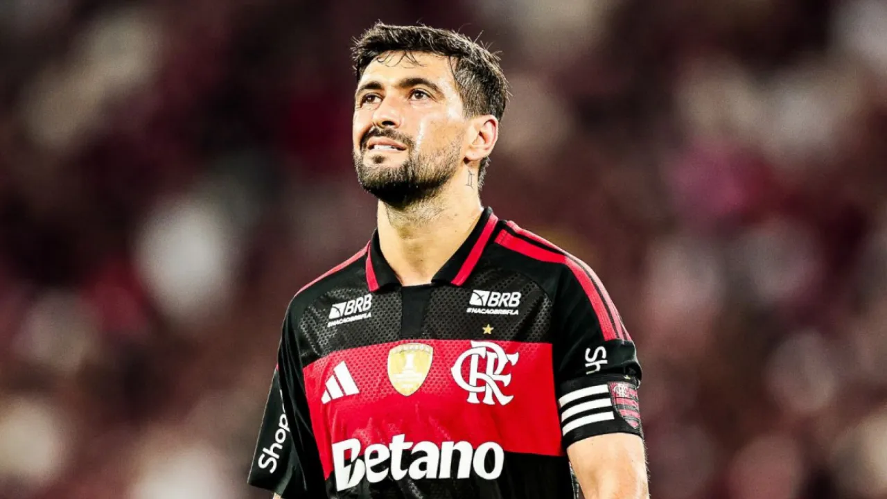 Arrascaeta chega ao Ninho do Urubu para iniciar recuperação e preparação pelo Flamengo