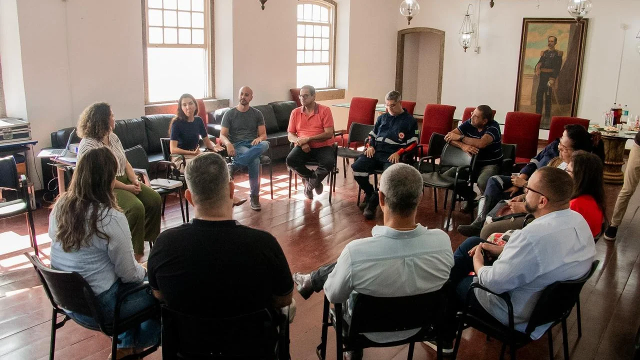 Profissionais do Samu participam de roda de conversa em Itaboraí sobre atendimento após tentativas de suicídio