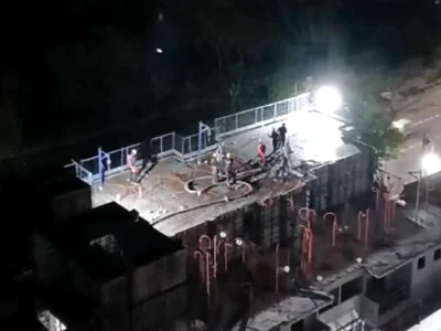 Vizinhos reclamam de barulho em obra após 23h, com trabalhadores batendo laje em empreendimento de empresa de engenharia em construção no Fonseca, em Niterói.