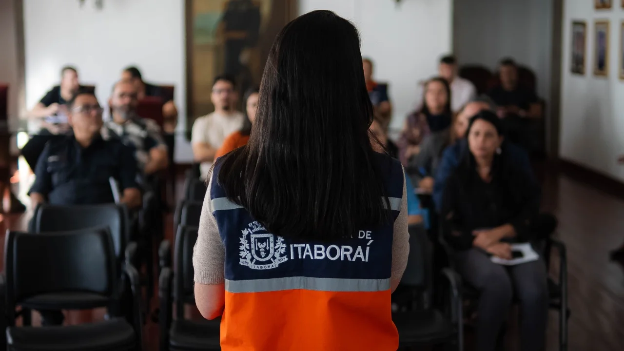 Servidores de Itaboraí participam da apresentação da resolução sobre planejamento de contratações públicas Servidores de Itaboraí participam da apresentação da resolução sobre planejamento de contratações públicas
