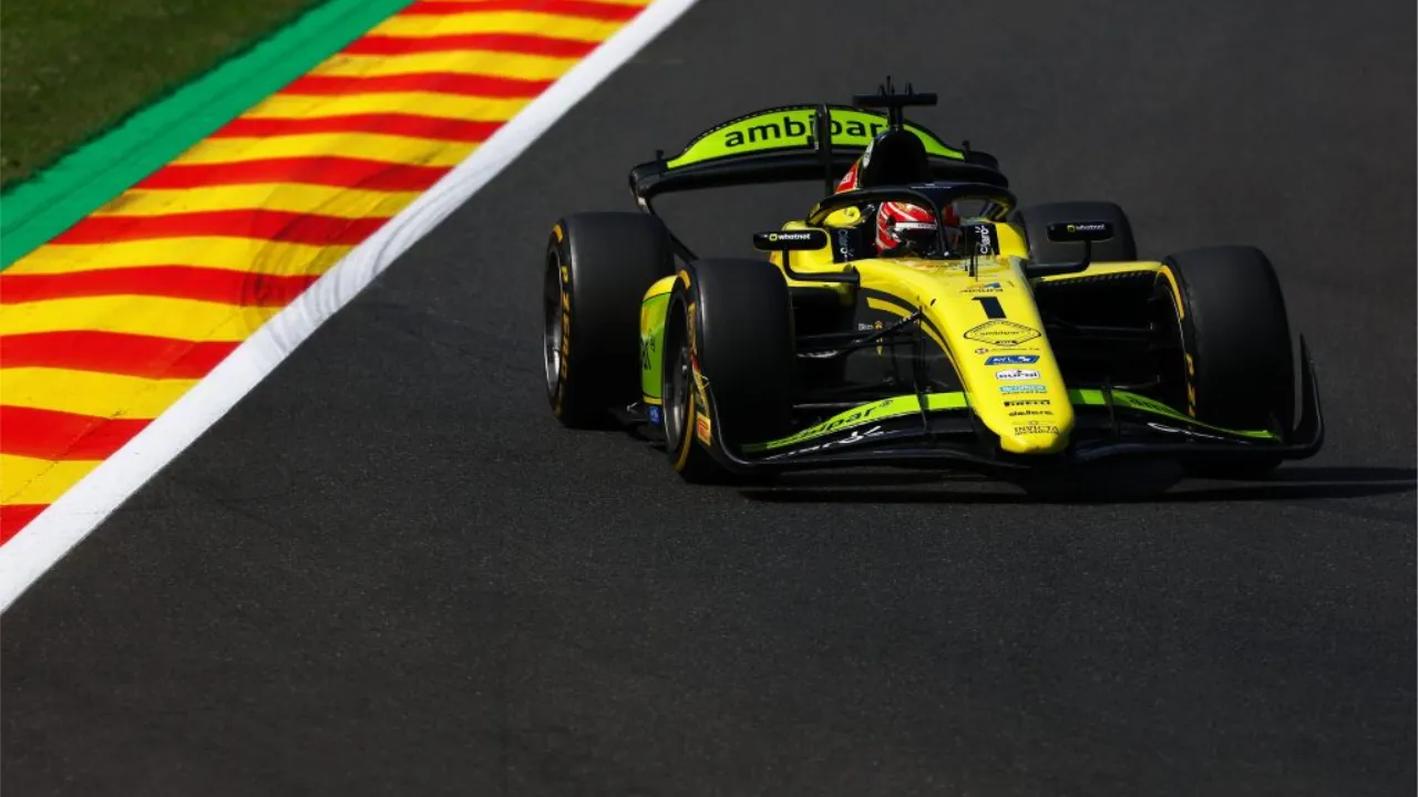 Rafael Câmara comemora vitória em Spa após subir para terceiro na classificação da Fórmula 2 de 2026 Rafael Câmara comemora vitória em Spa após subir para terceiro na classificação da Fórmula 2 de 2026