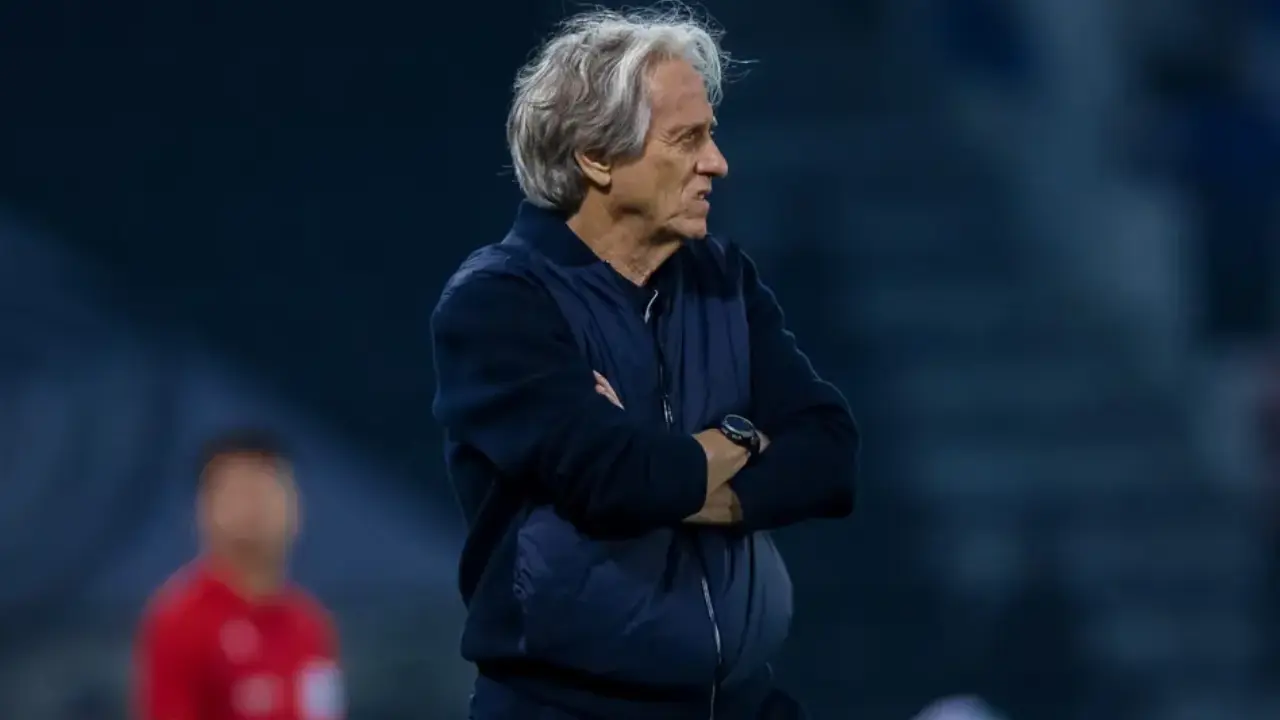 Jorge Jesus durante entrevista em que revelou ter recebido orientações para preparar uma pré-convocação da Seleção Brasileira Jorge Jesus durante entrevista em que revelou ter recebido orientações para preparar uma pré-convocação da Seleção Brasileira