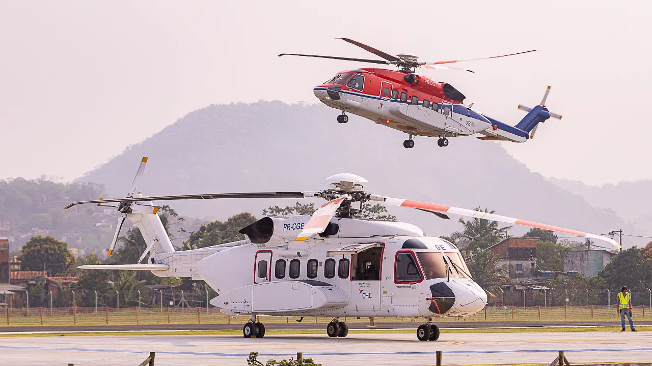Representantes de Maricá e da Agência Espacial Brasileira durante reunião para parceria no setor aeroespacial