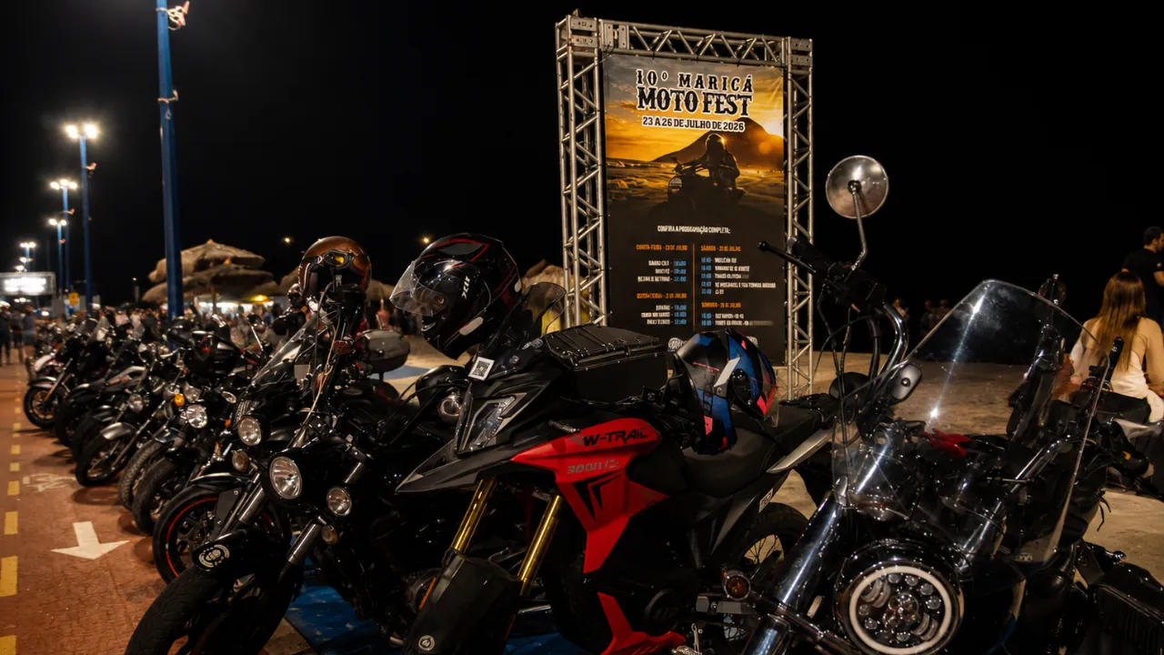 Motociclistas e público participam da décima edição do Maricá Moto Fest na orla de Itaipuaçu Motociclistas e público participam da décima edição do Maricá Moto Fest na orla de Itaipuaçu