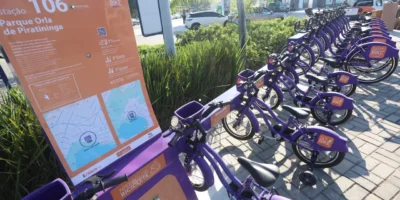 Ciclistas utilizam infraestrutura cicloviária em Niterói