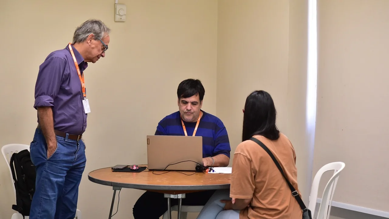 Consumidores participam do Quita Niterói para renegociar dívidas e consultar gratuitamente a situação do CPF Consumidores participam do Quita Niterói para renegociar dívidas e consultar gratuitamente a situação do CPF