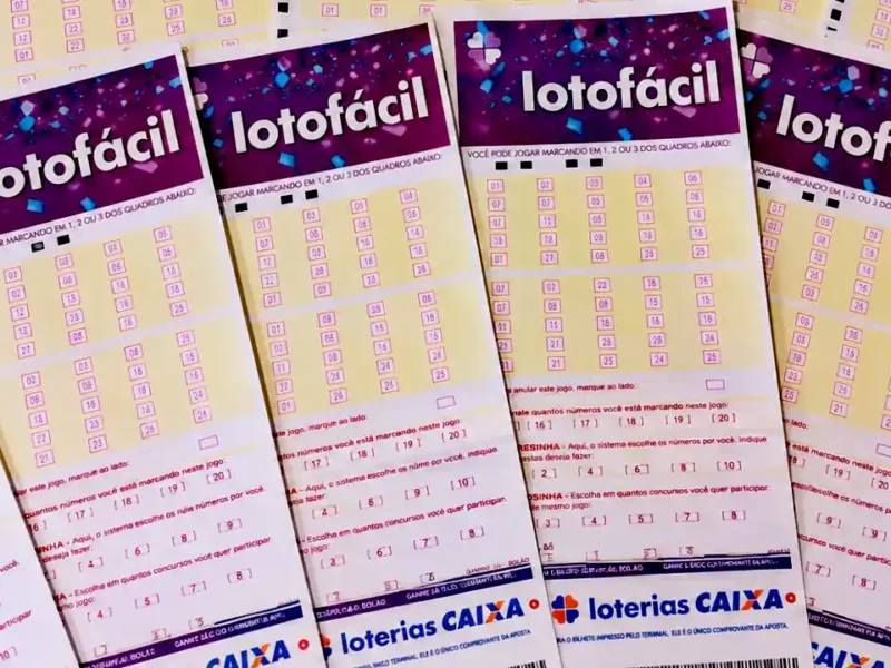 Concurso 3784 da Lotofácil, com resultado dos números sorteados neste domingo, 20/09, bem como prêmios de todas as faixas de acerto. Soma do total de apostas realizadas, e análises econômicas, financeiras e lotéricas tanto sobre as ganhadoras quanto perdedoras, com base na arrecadação.