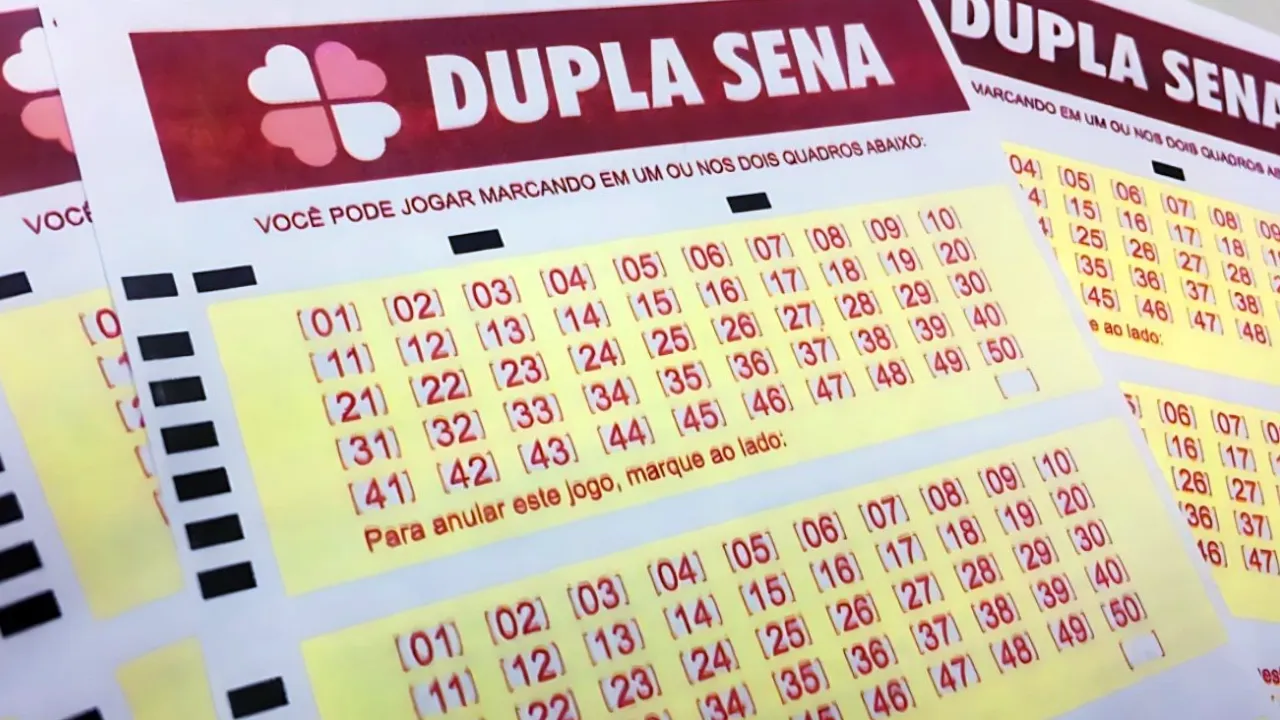 Concurso 2982 da Dupla Sena, com resultado dos números sorteados na segunda-feira, 13/07, bem como prêmios de todas as faixas de acerto. Soma do total de apostas realizadas, e análises econômicas, financeiras e lotéricas tanto sobre as ganhadoras quanto perdedoras, com base na arrecadação.