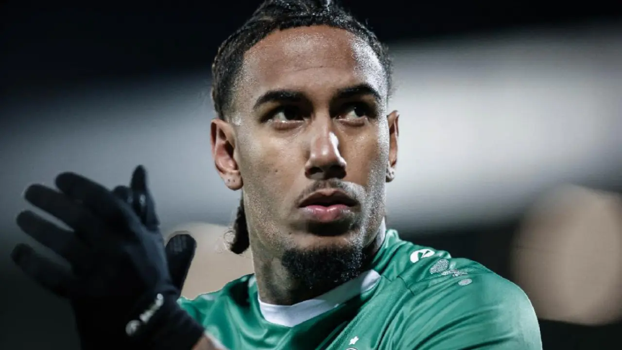 Rwan Cruz comemora 100 jogos pelo Ludogorets durante nova passagem por empréstimo do Botafogo Rwan Cruz comemora 100 jogos pelo Ludogorets durante nova passagem por empréstimo do Botafogo